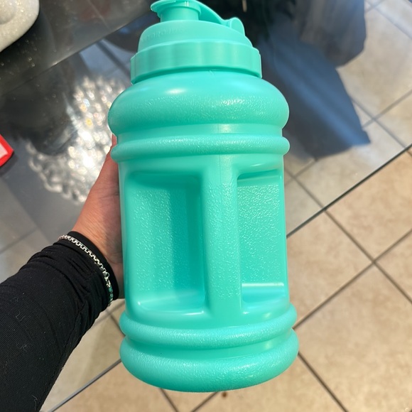 HydroJug Kitchen Hydrojug Mint Water Bottle With Handle Half Gallon